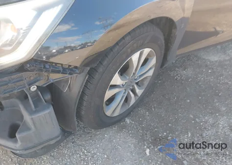 2015 Honda Accord Lx z USA, uszkodzony, nr VIN 1HGCR2F37FA229893